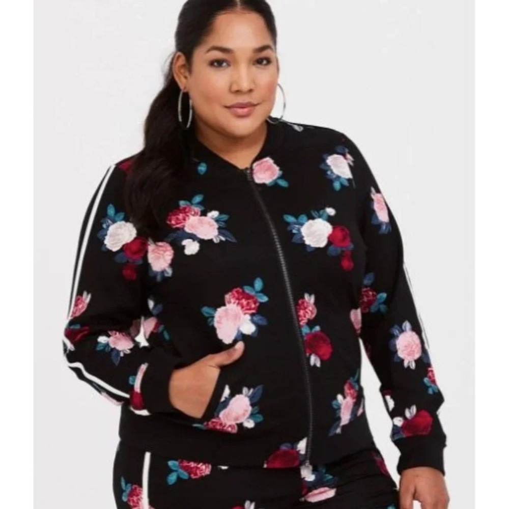 Torrid Floral Bomber Jacket Size 5 Black Pink Rose Athleisure Sporty